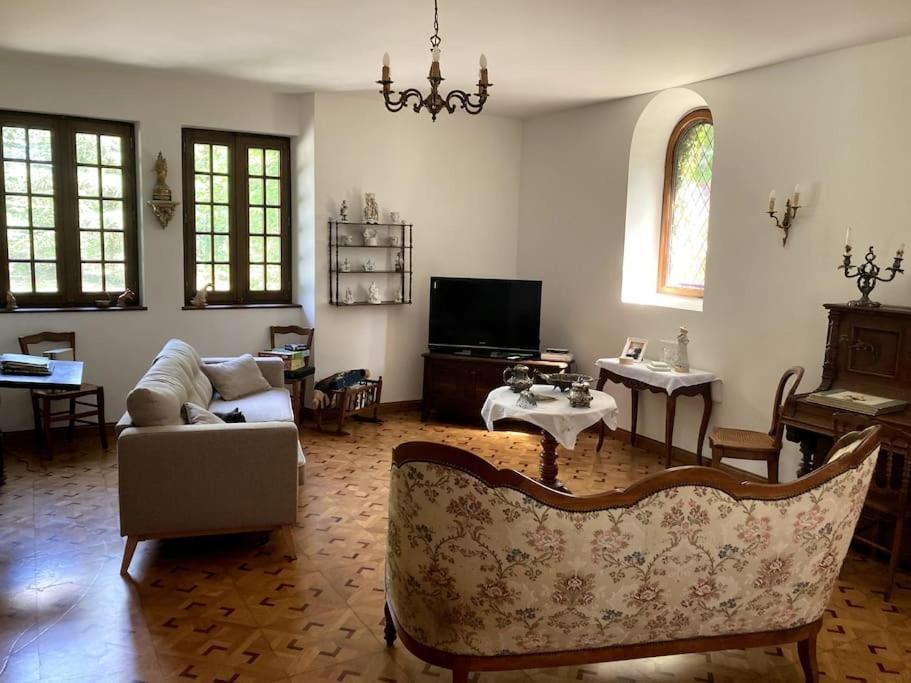 La Forge De La Coudraie Bed and Breakfast Pleugueneuc Exteriör bild